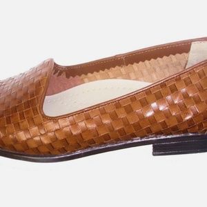 Woman’s Trotters brand new without box